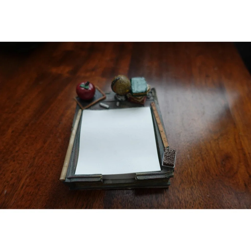 S Sarna Teacher Student Memo‎ Holder Desk Accessory Apple Globe Books Chalkboard